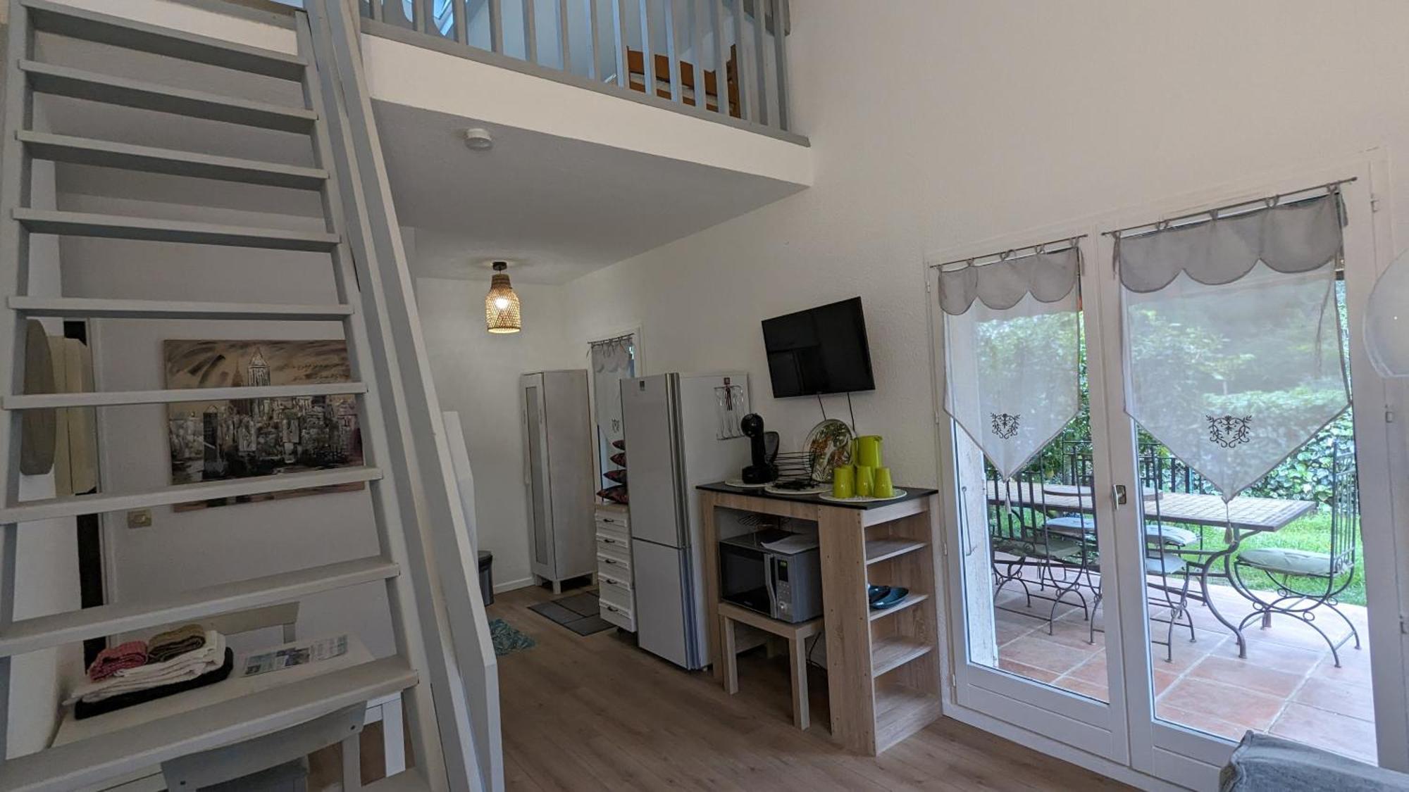 Maisonnette Kalis Calme Avec Climatisation Parking Jardin Cadre Campagne Plages A Pieds Bandol Ngoại thất bức ảnh