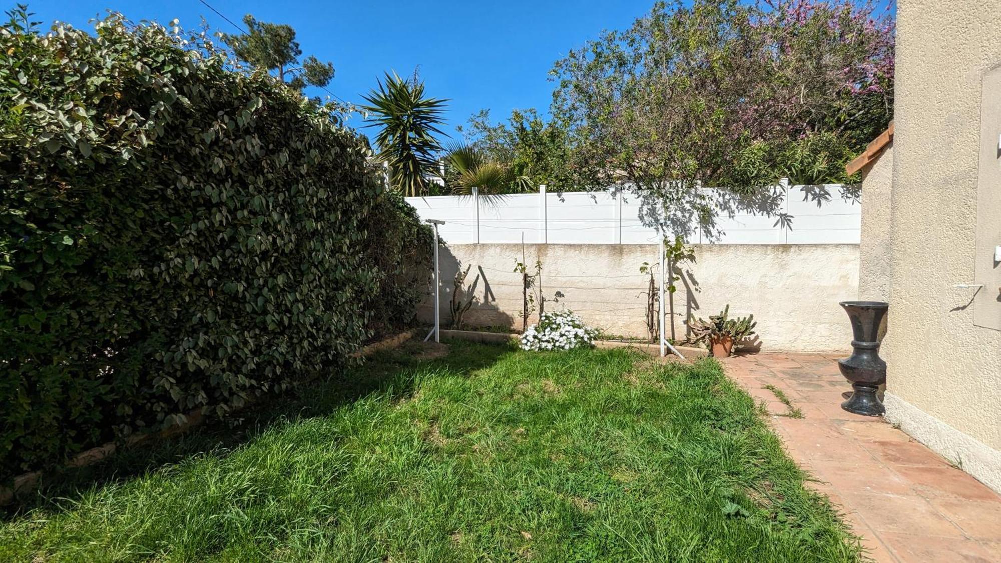 Maisonnette Kalis Calme Avec Climatisation Parking Jardin Cadre Campagne Plages A Pieds Bandol Ngoại thất bức ảnh