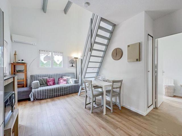 Maisonnette Kalis Calme Avec Climatisation Parking Jardin Cadre Campagne Plages A Pieds Bandol Ngoại thất bức ảnh