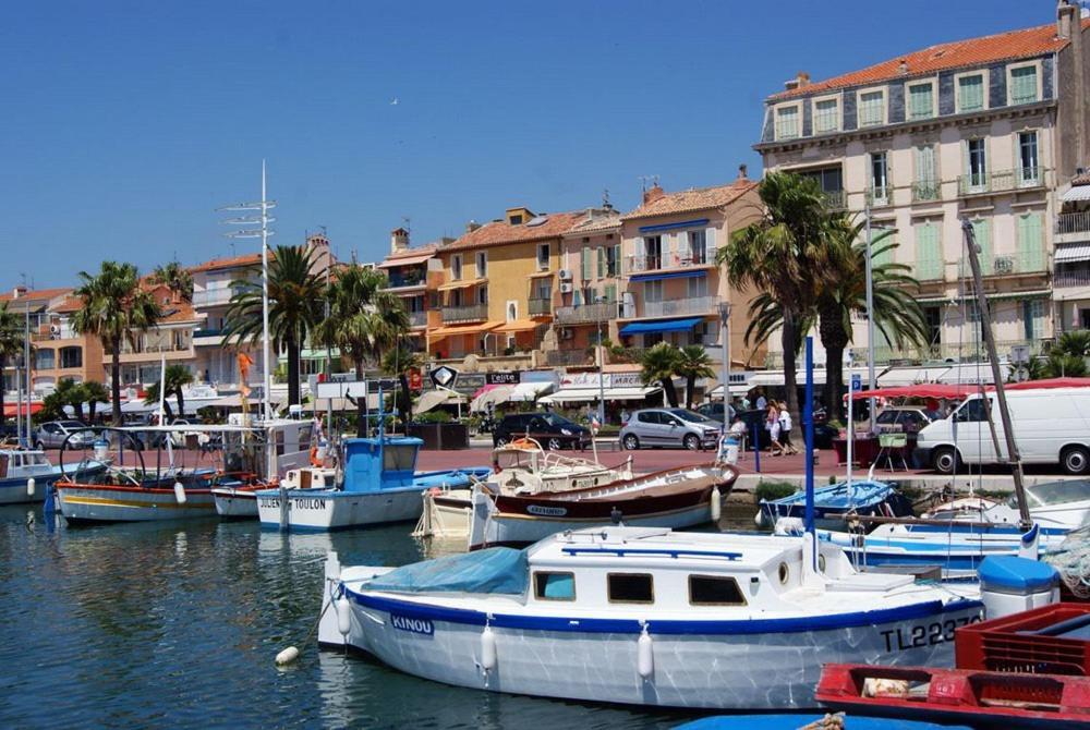 Maisonnette Kalis Calme Avec Climatisation Parking Jardin Cadre Campagne Plages A Pieds Bandol Ngoại thất bức ảnh