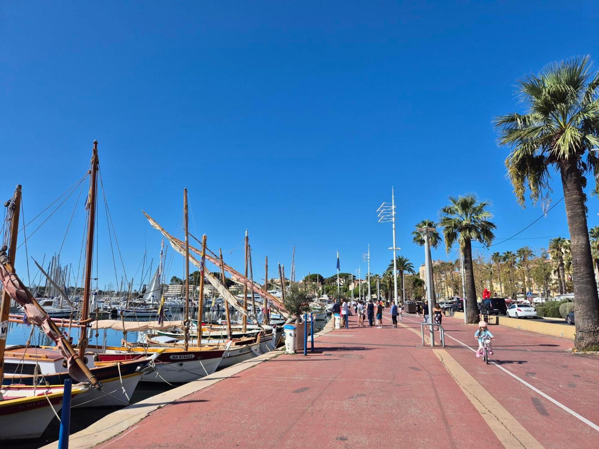 Maisonnette Kalis Calme Avec Climatisation Parking Jardin Cadre Campagne Plages A Pieds Bandol Ngoại thất bức ảnh